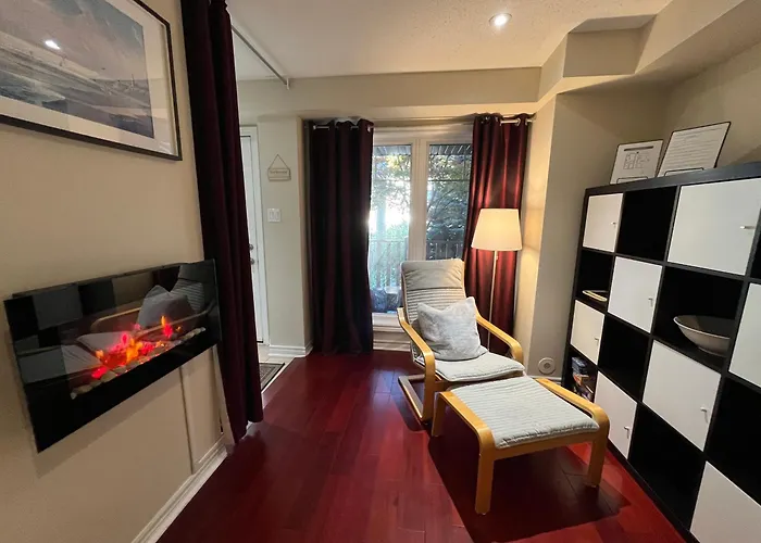 Stunning Rooms In Townhouse Across The Beach